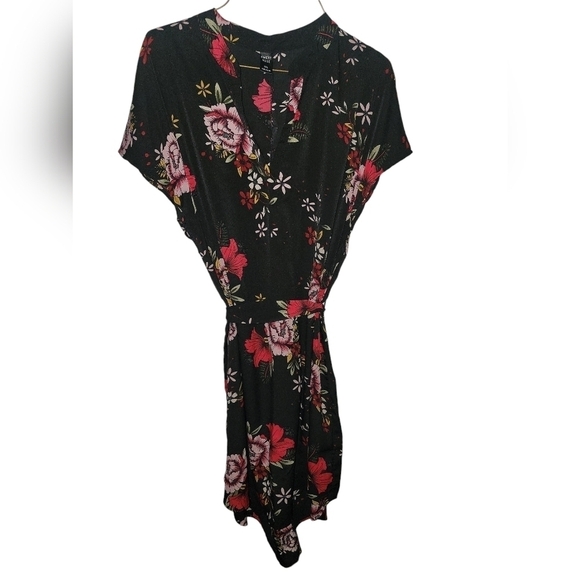 SHEIN Dresses & Skirts - NWOT Emery Rose Clasi Plus Floral Batwing Sleeve Belted Dress size 2XL